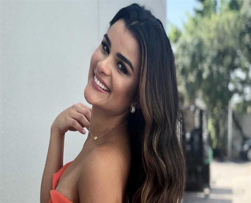 Clarissa Molina - 12