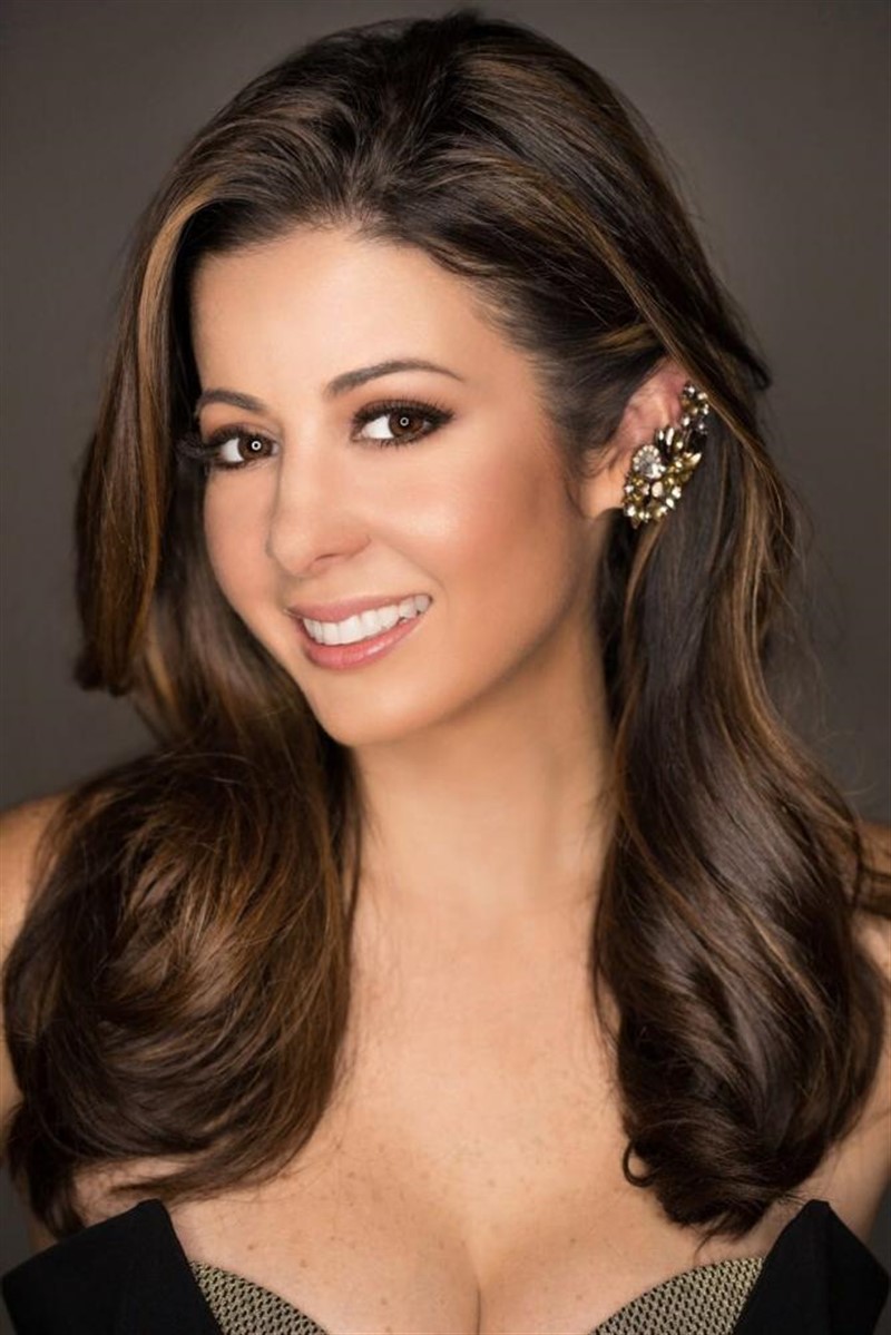 Dafne Guzman - 11
